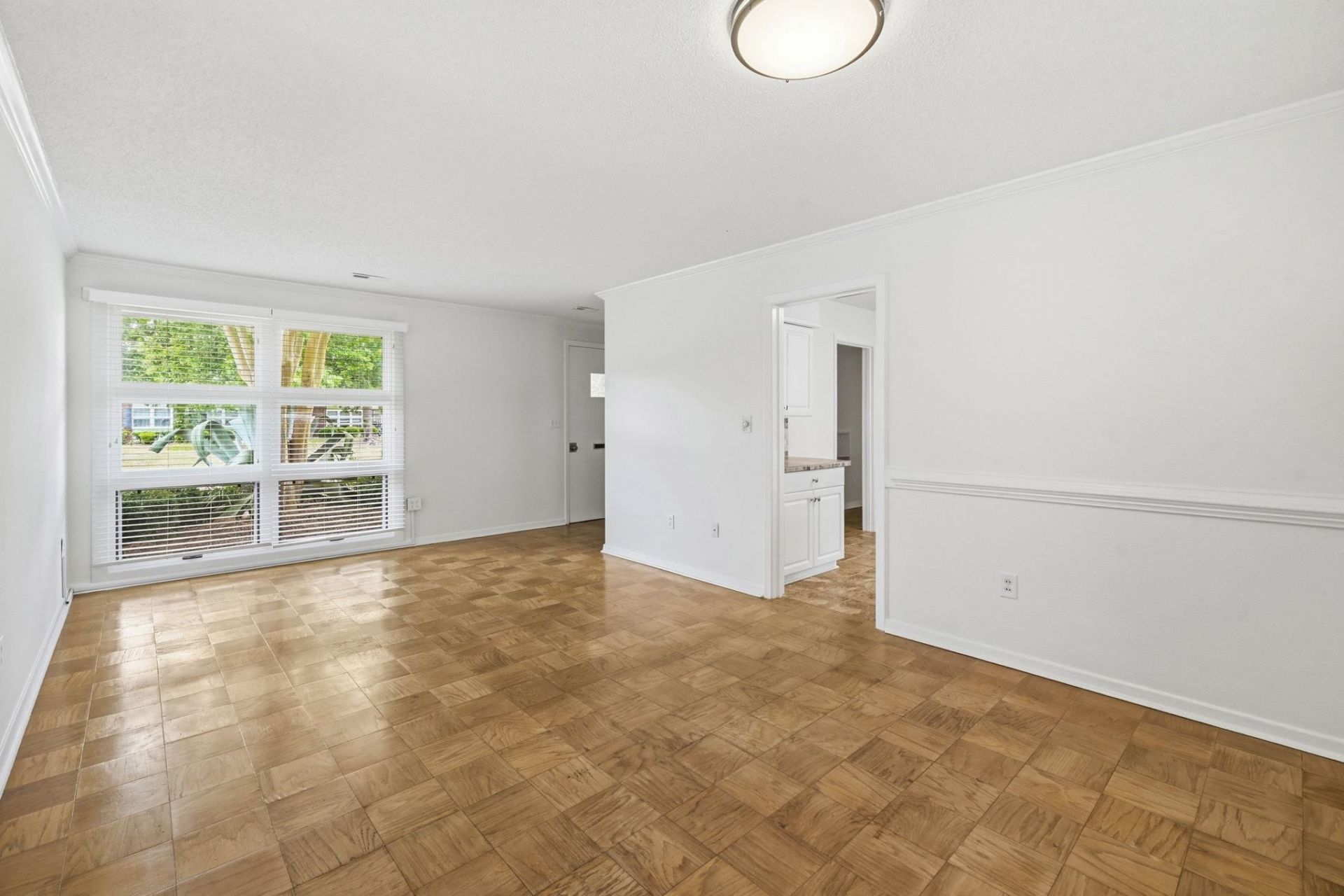 3850 Spruce Dr.  Photo 7