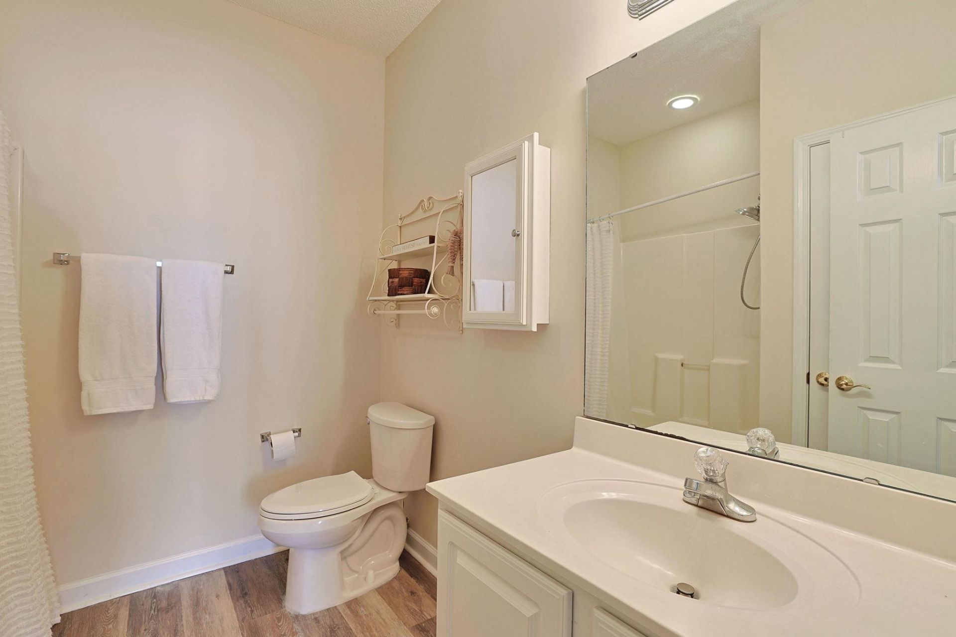 492 Shellbank Dr. Photo 19