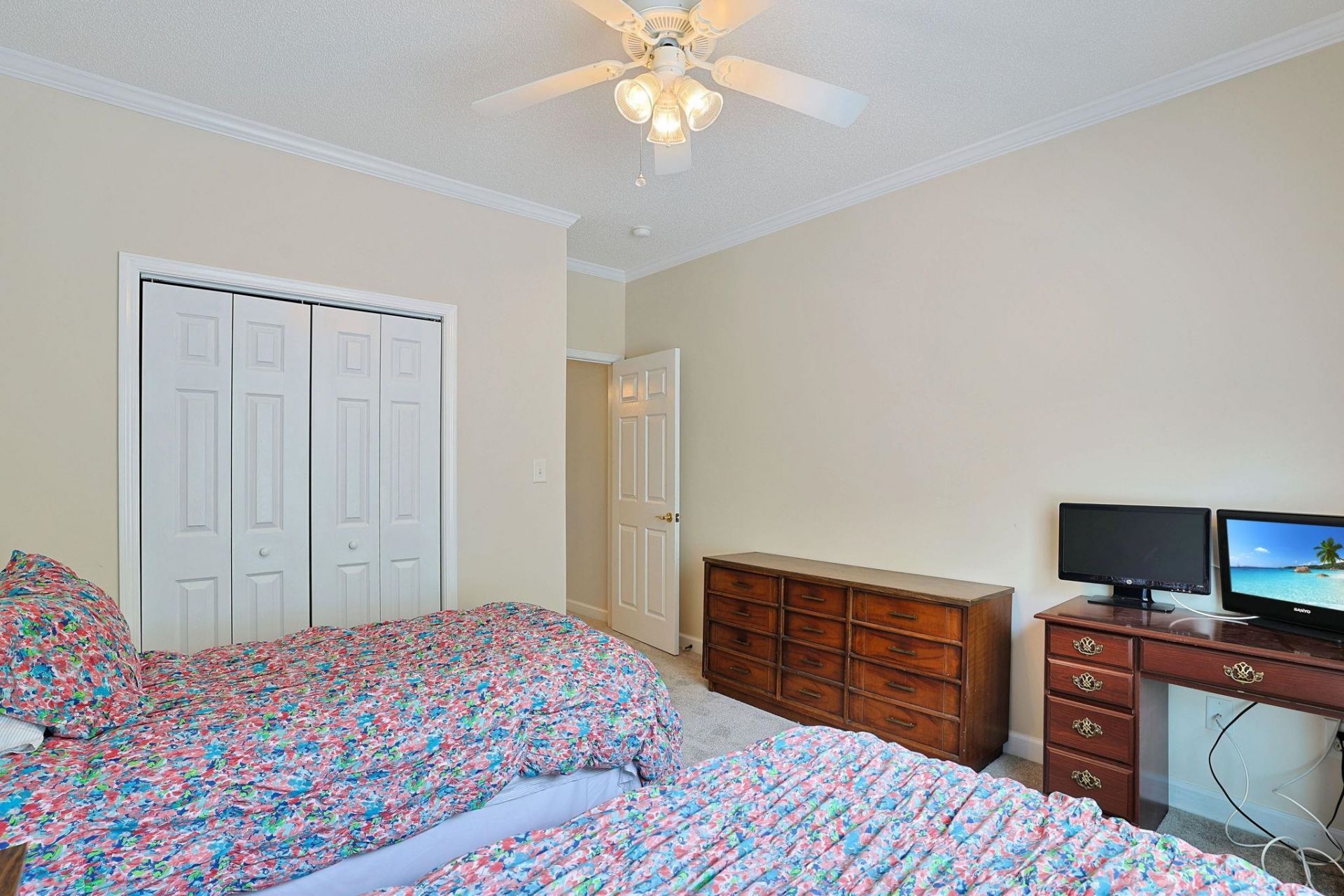 492 Shellbank Dr. Photo 24