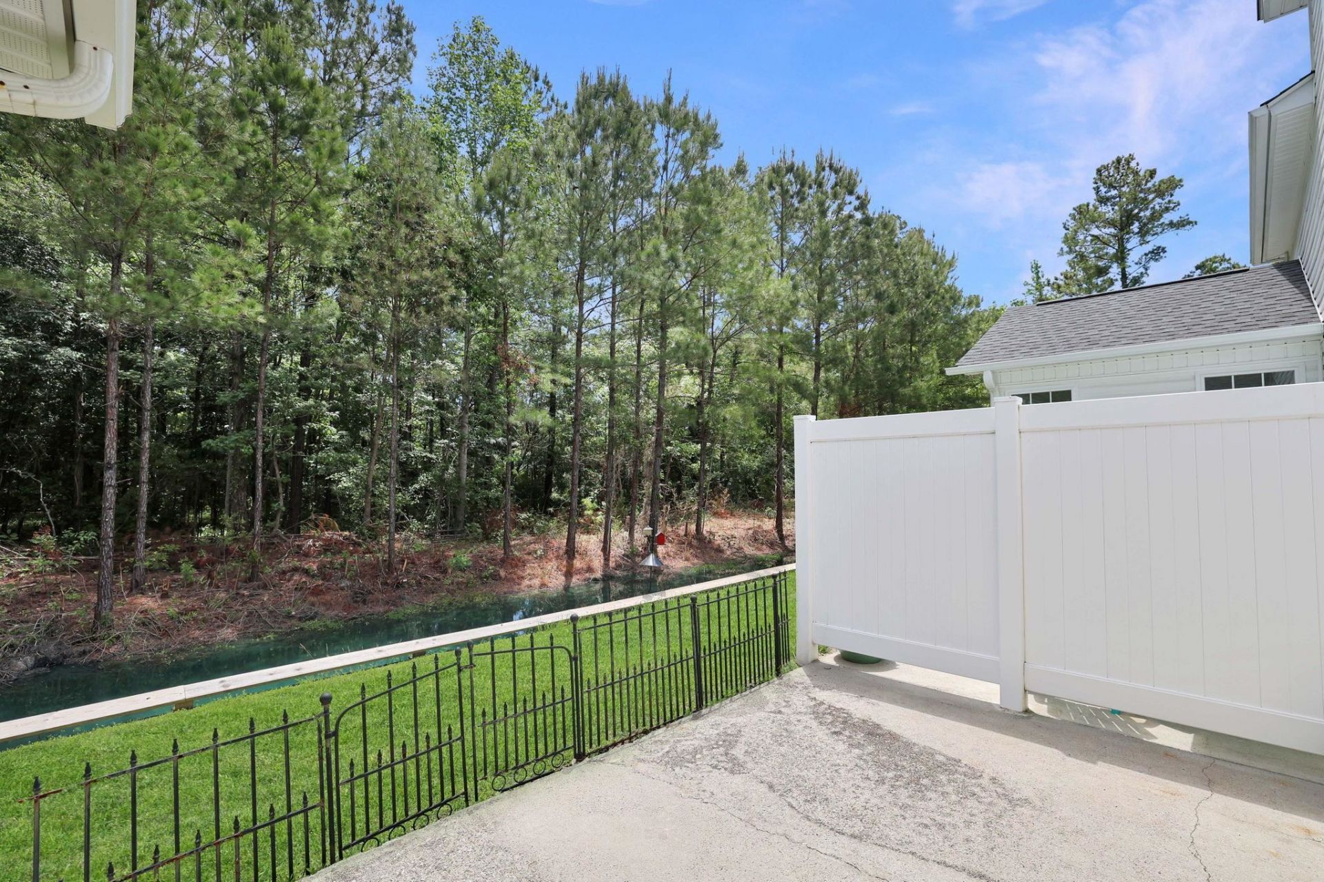 492 Shellbank Dr. Photo 30