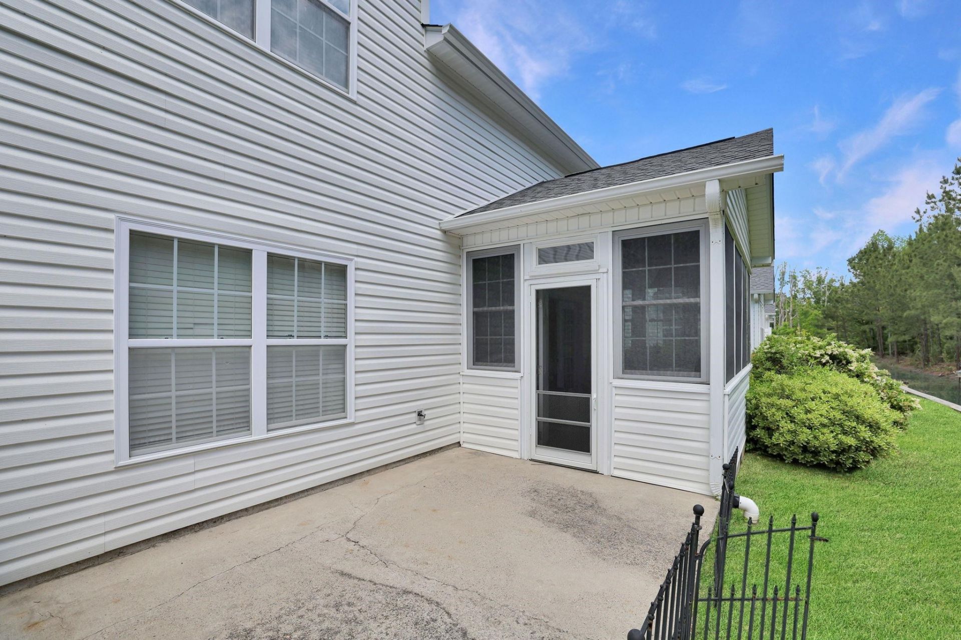 492 Shellbank Dr. Photo 31