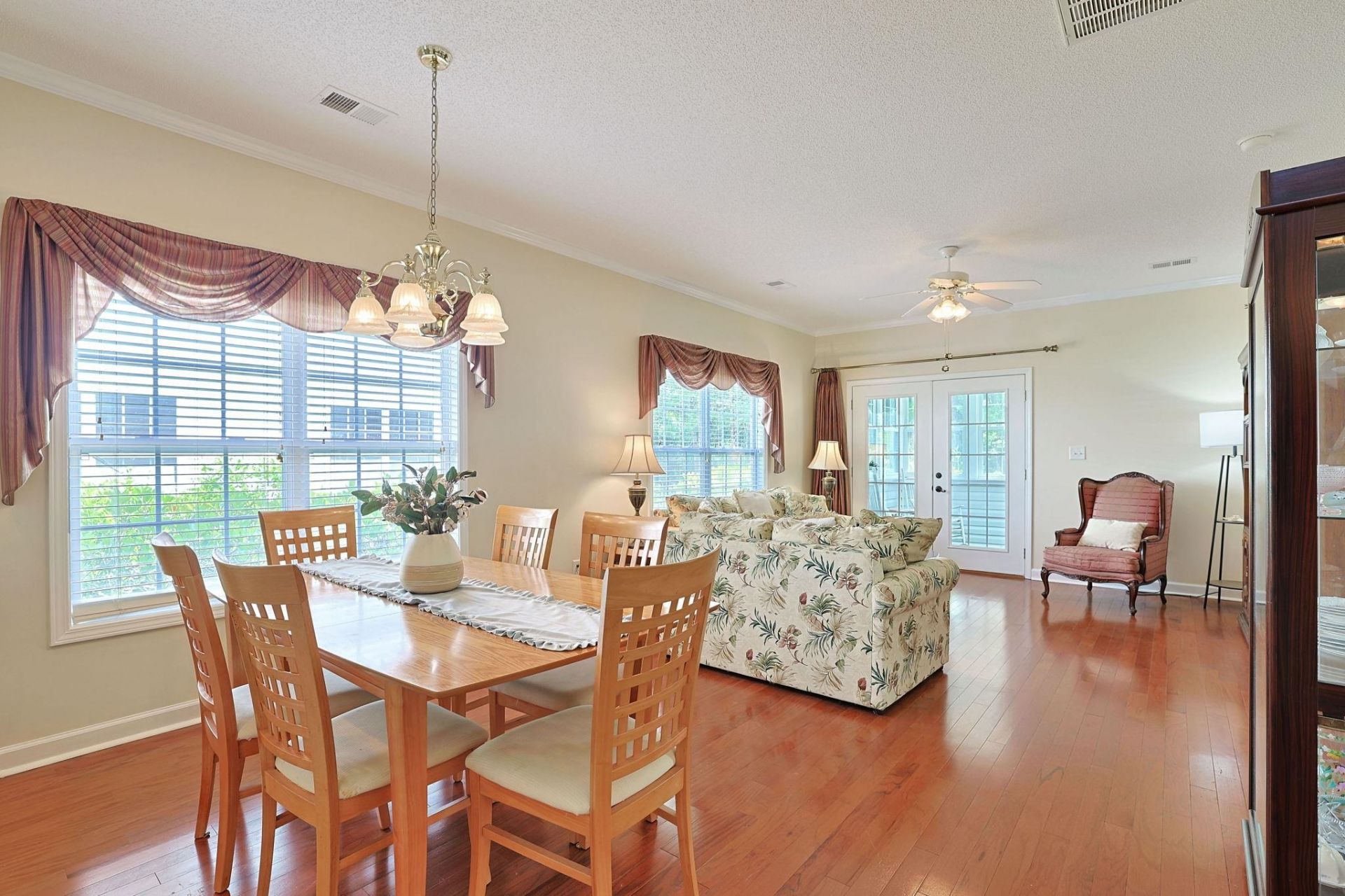 492 Shellbank Dr. Photo 6