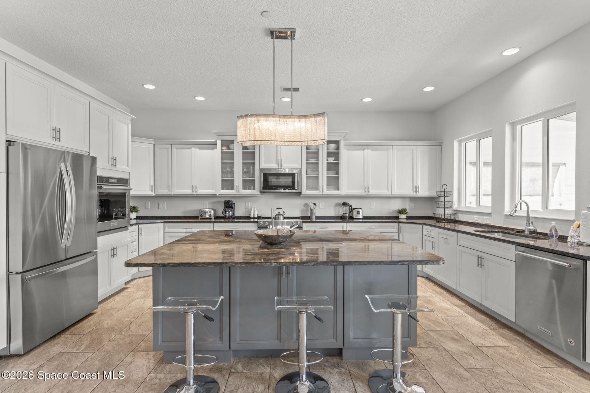 51 N Orlando Avenue, Cocoa Beach, FL 32931 Photo