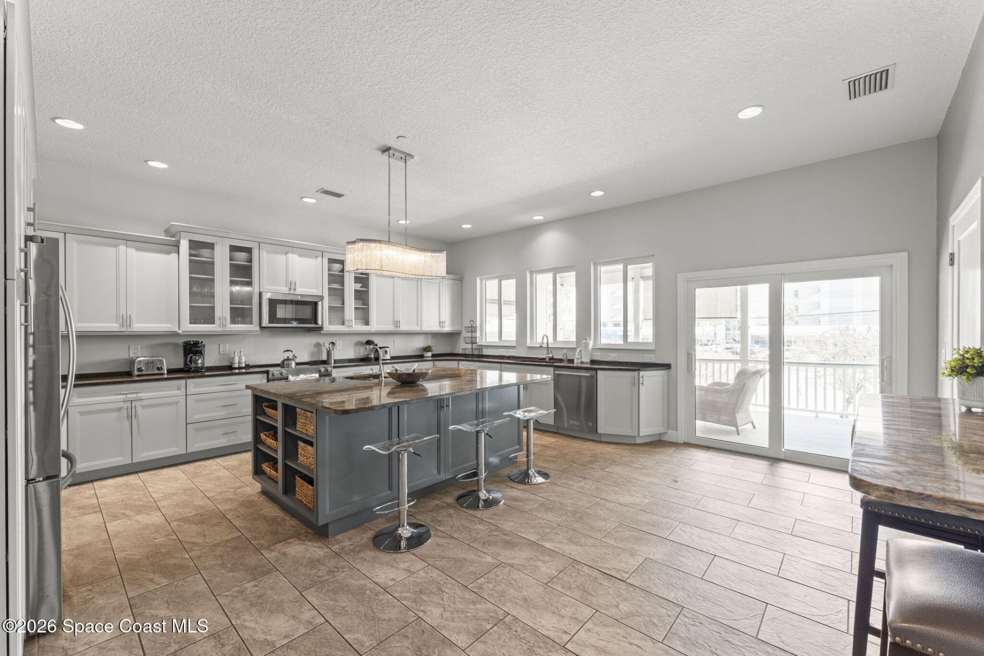 51 N Orlando Avenue, Cocoa Beach, FL 32931 Photo
