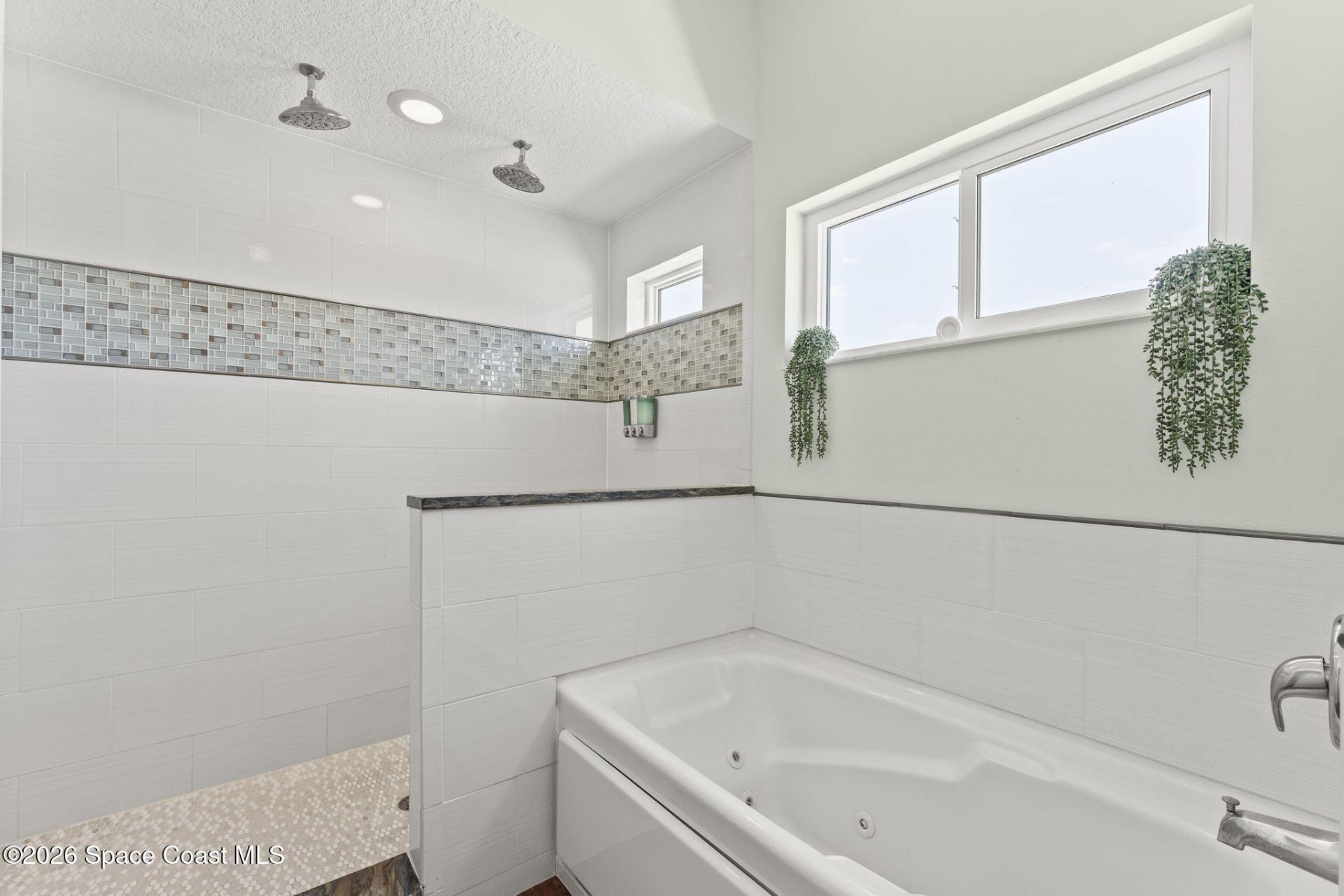 51 N Orlando Avenue, Cocoa Beach, FL 32931 Photo