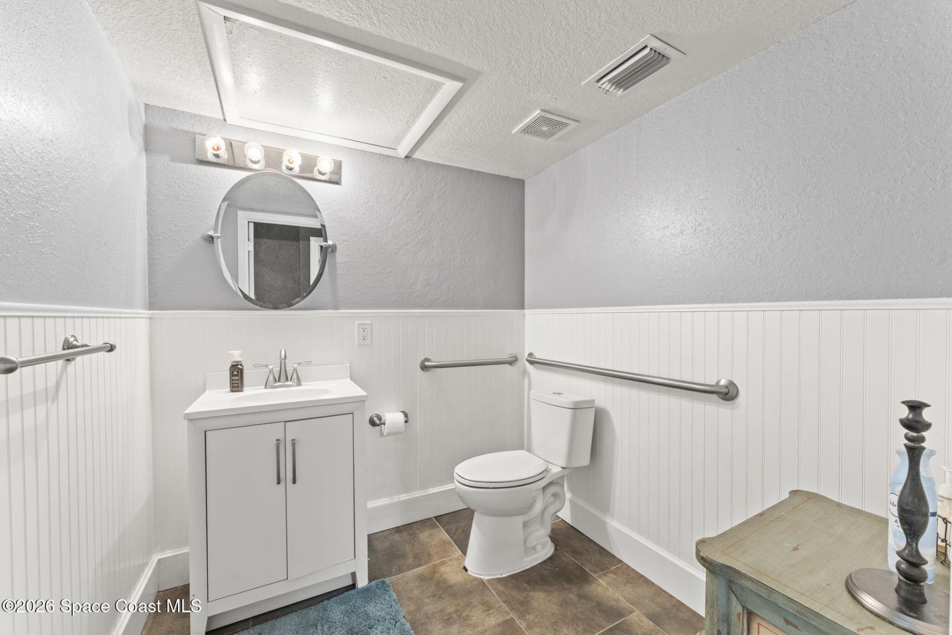 51 N Orlando Avenue, Cocoa Beach, FL 32931 Photo