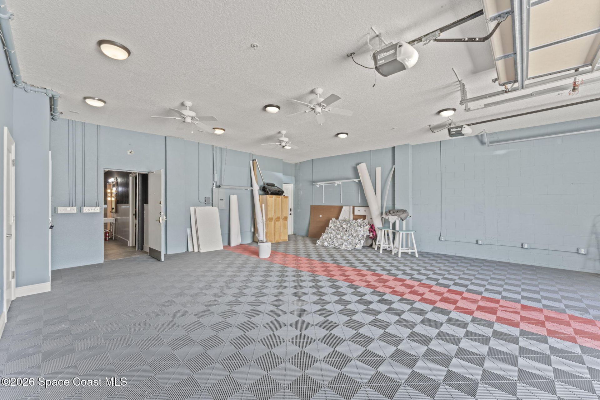 51 N Orlando Avenue, Cocoa Beach, FL 32931 Photo