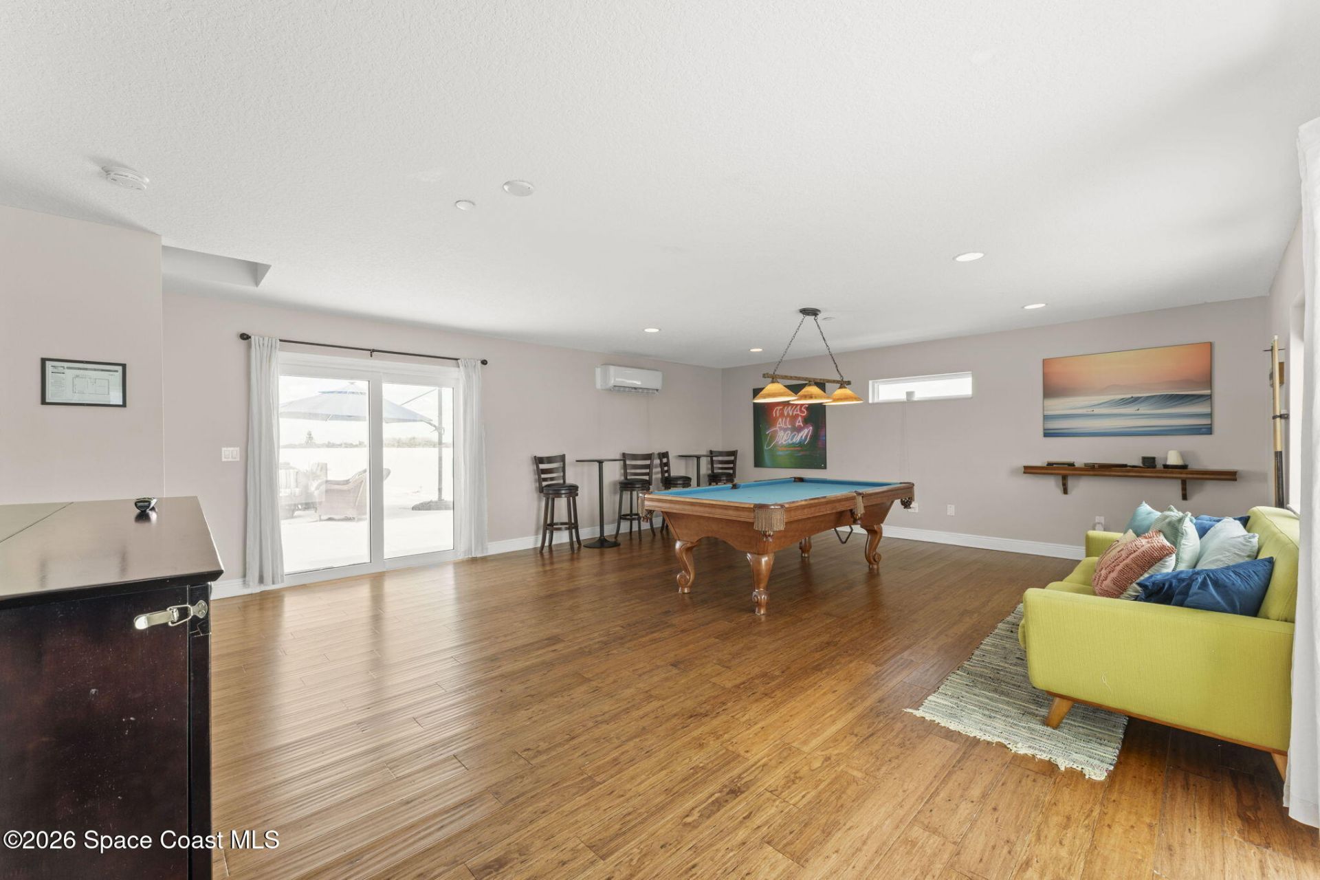 51 N Orlando Avenue, Cocoa Beach, FL 32931 Photo