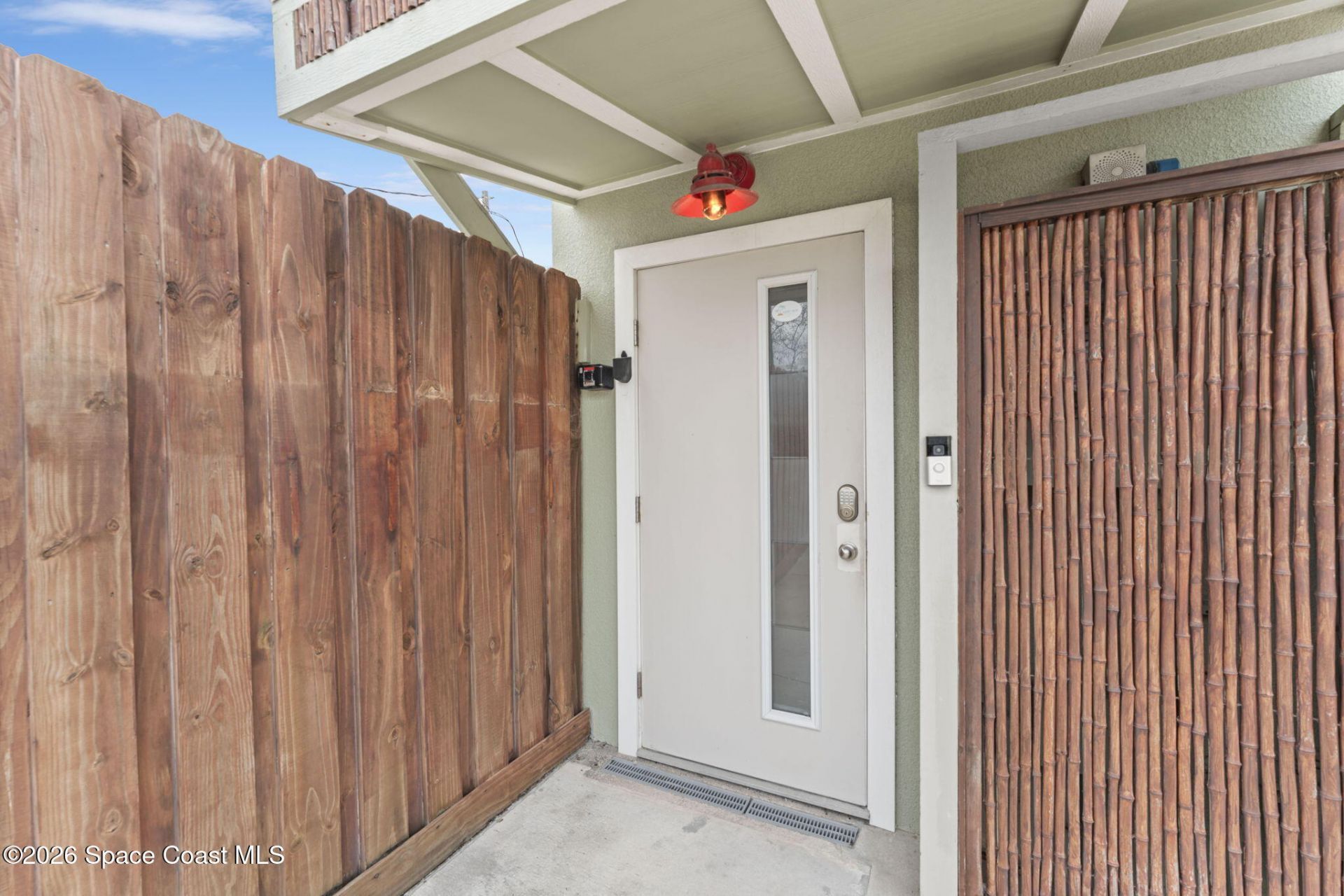51 N Orlando Avenue, Cocoa Beach, FL 32931 Photo