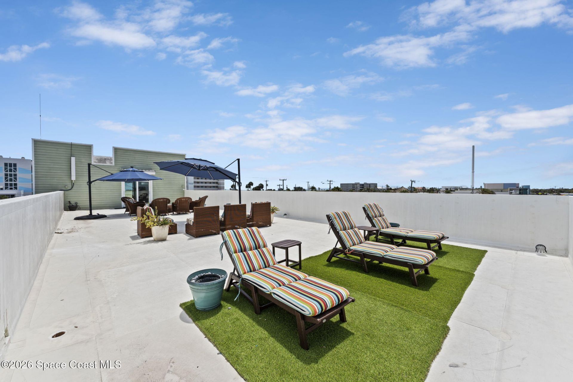 51 N Orlando Avenue, Cocoa Beach, FL 32931 Photo