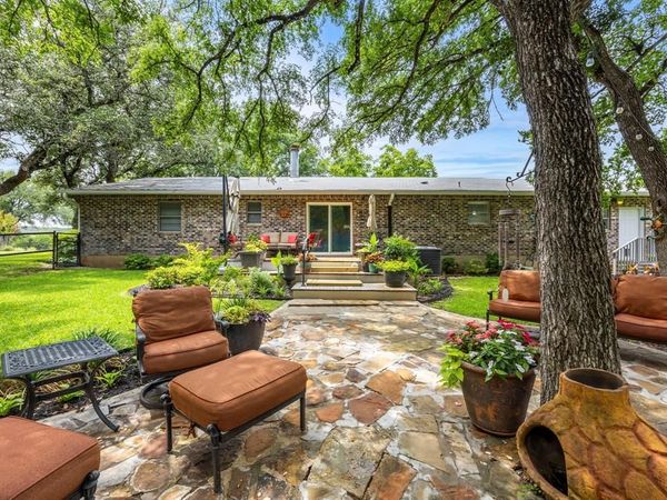 207 S Brook Street, San Saba, TX 76877