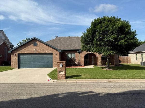 4617 Kay Drive, Brownwood, TX 76801