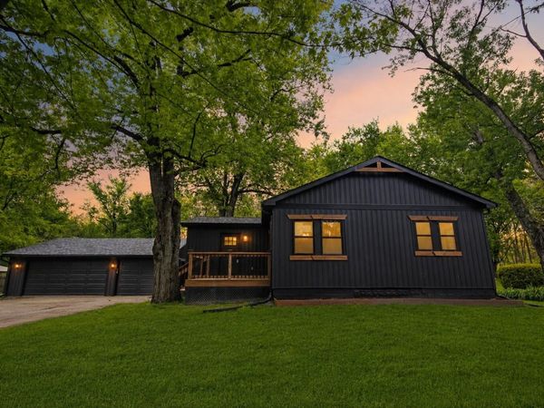 122 E 632 N , Valparaiso, IN 46383