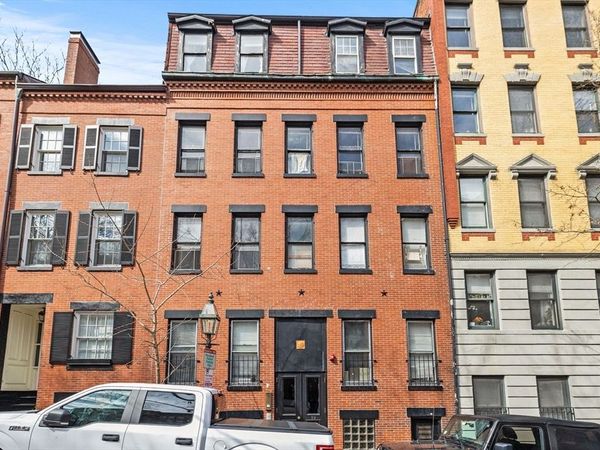 19 South Russell Street, Boston, MA 02114
