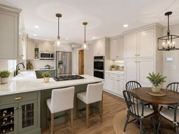 20 Bonney Lane, Dedham, MA 02026