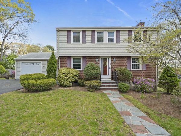 20 Bonney Lane, Dedham, MA 02026