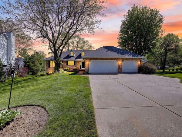 5 Vienna Circle, Madison, WI 53718