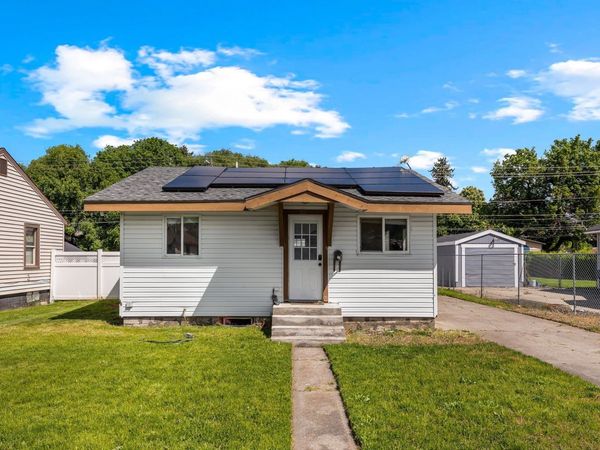 3717 E Pacific Ave, Spokane, WA 99202