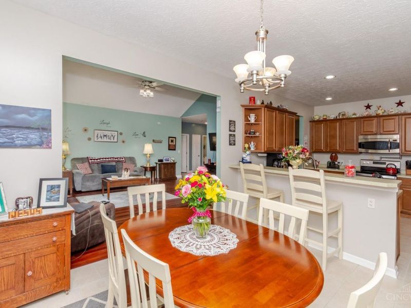 8037 Timberwind Trail, Franklin Twp, OH 45005 Photo 17