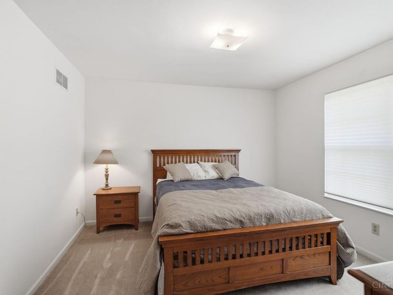 6825 Wesselman Road, Green Township, OH 45248 Photo 15