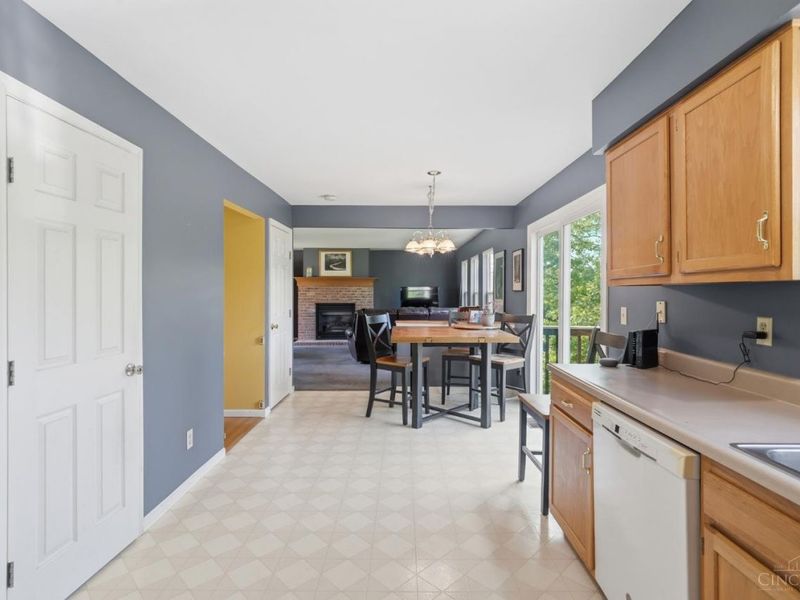 6825 Wesselman Road, Green Township, OH 45248 Photo 6