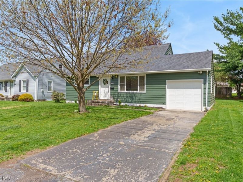 4871 15th Street SW, Canton, OH 44710 Photo 1