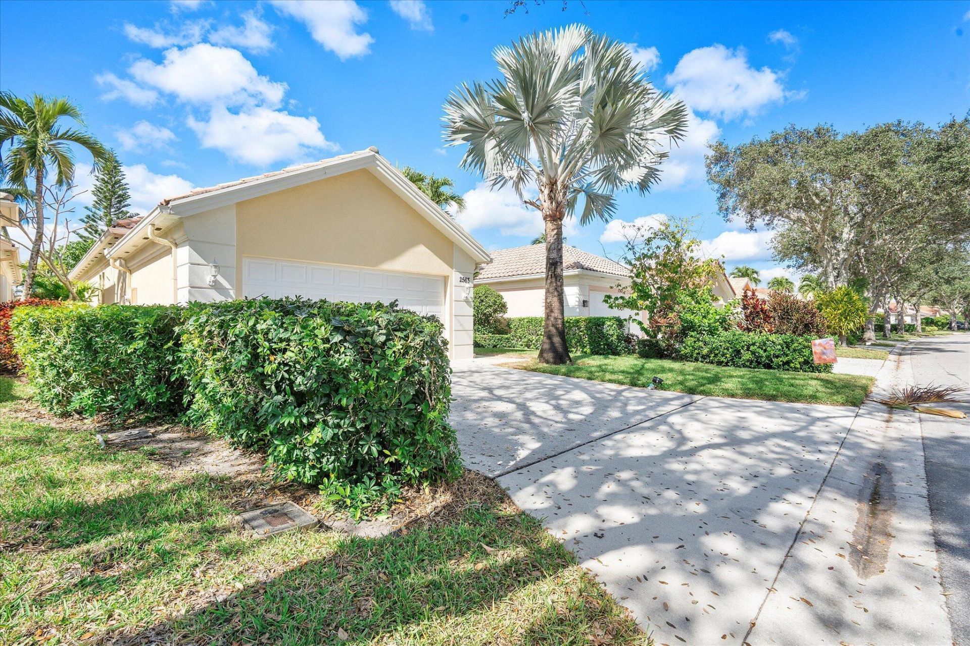 2563 James River Road, West Palm Beach, FL 33411 Photo