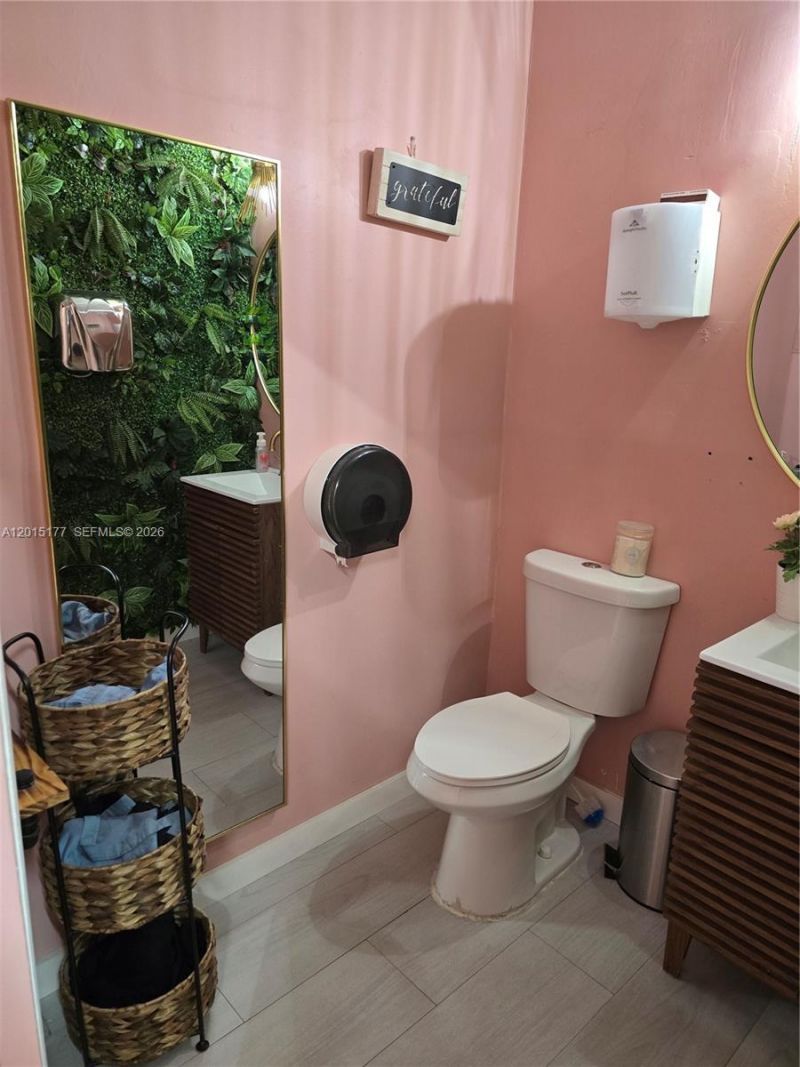 Please Call For Address, Miami, FL 33165 Photo