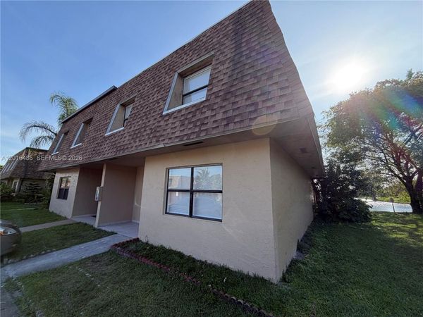 6640 W 24th Ct , Unit 25-106, Hialeah, FL 33016