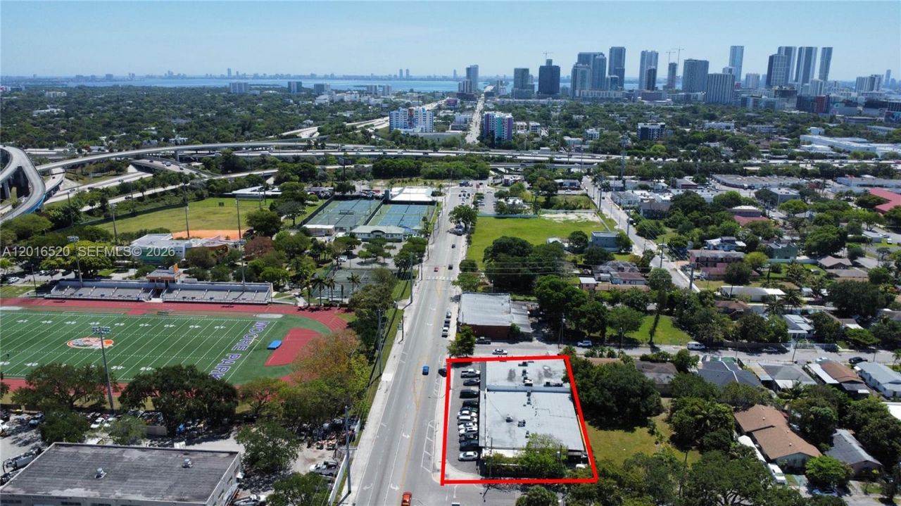 922 NW 36th St, Miami, FL 33127 Photo