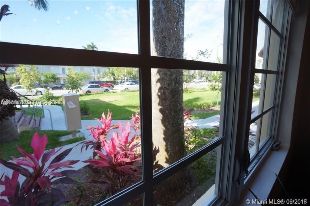 1450 Meridian Ave , Unit 105, Miami Beach, FL 33139 Photo