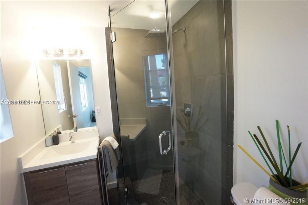 1450 Meridian Ave , Unit 105, Miami Beach, FL 33139 Photo
