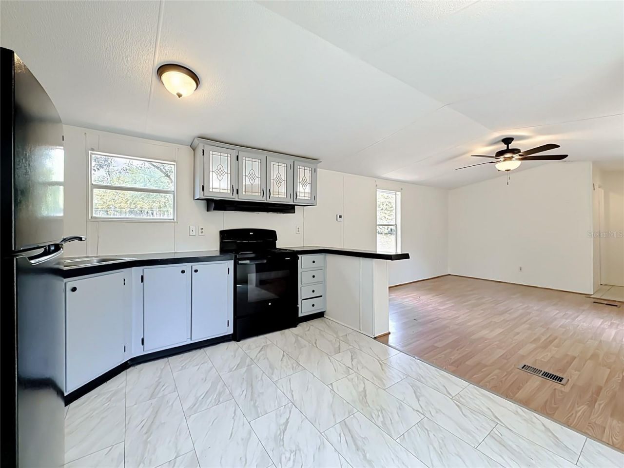 14671 SE 25th Street , Morriston, FL 32668 Photo