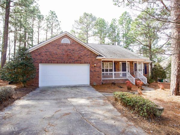 8 Moore Drive, Pinehurst, NC 28374