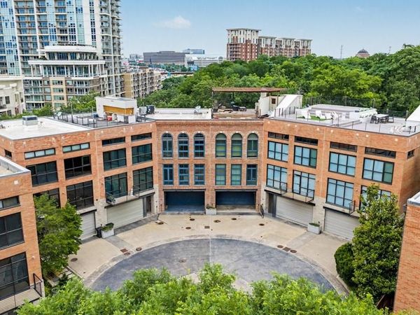 2927 Magnolia Hill Court, Dallas, TX 75201