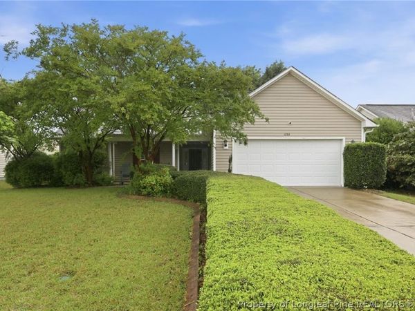 1235 Chimney Swift Drive , Fayetteville, NC 28306