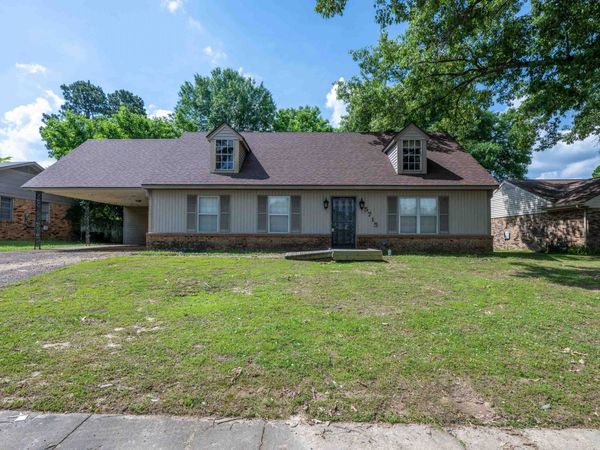 5715 BARTLETT WOODS DR, Bartlett, TN 38134