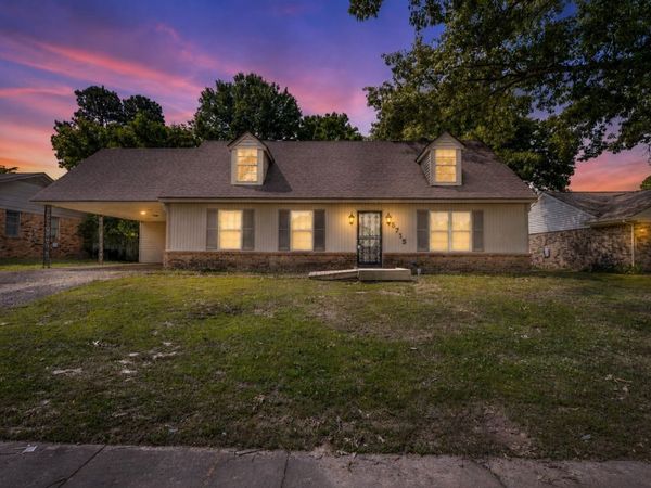 5715 BARTLETT WOODS DR, Bartlett, TN 38134