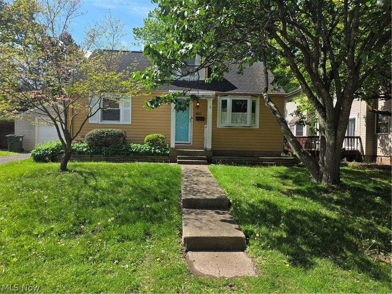 1528 40th Street NW, Canton, OH 44709 Photo 1