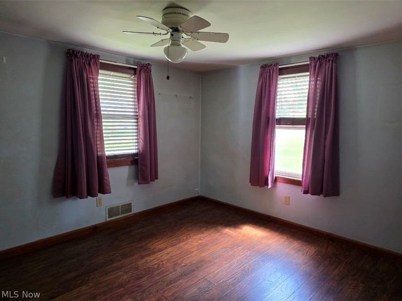 1528 40th Street NW, Canton, OH 44709 Photo 3