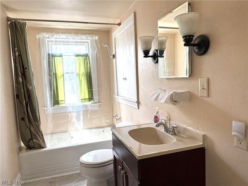 145 S Vine Street, Columbiana, OH 44408 Photo 19