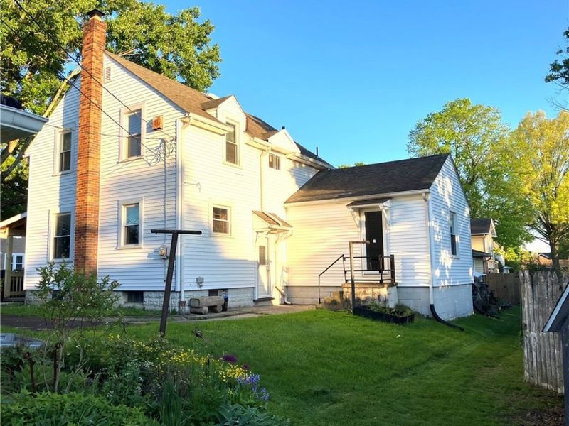 145 S Vine Street, Columbiana, OH 44408 Photo 5
