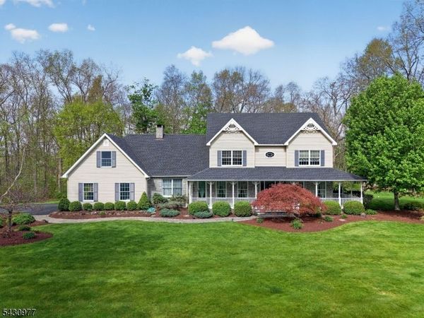 49 Stillwater Rd, Hardwick, NJ 07825