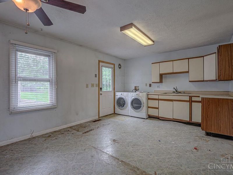 1050 Garnoa Drive, Springfield Twp., OH 45231 Photo 6