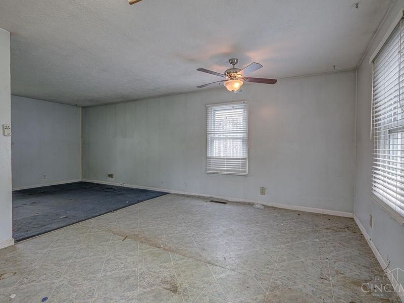1050 Garnoa Drive, Springfield Twp., OH 45231 Photo 8
