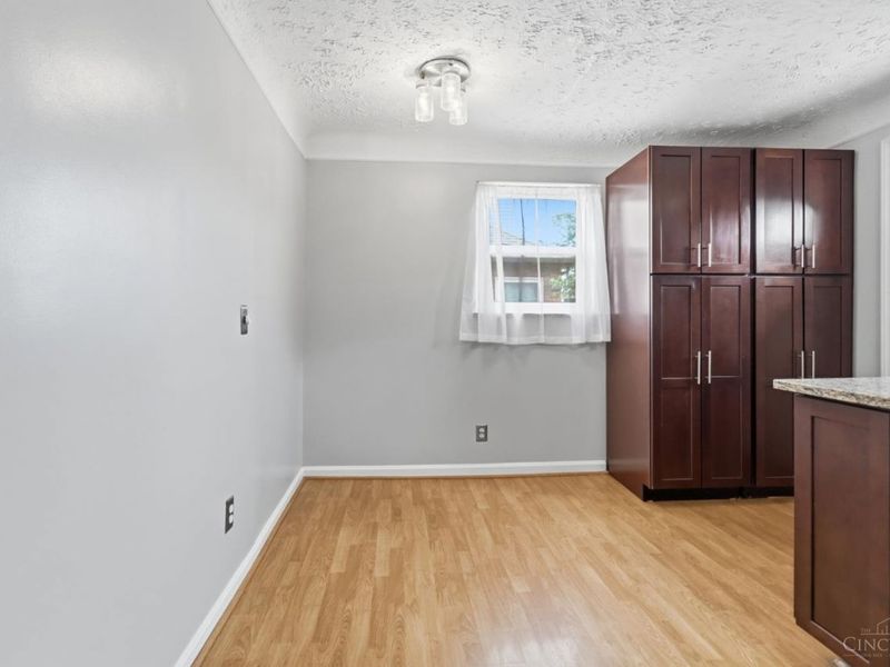 8330 Wexford Avenue, Sycamore Township, OH 45236 Photo 14
