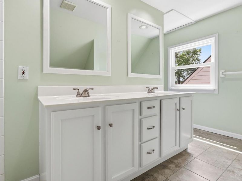 8330 Wexford Avenue, Sycamore Township, OH 45236 Photo 36