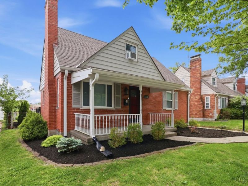 8330 Wexford Avenue, Sycamore Township, OH 45236 Photo 4