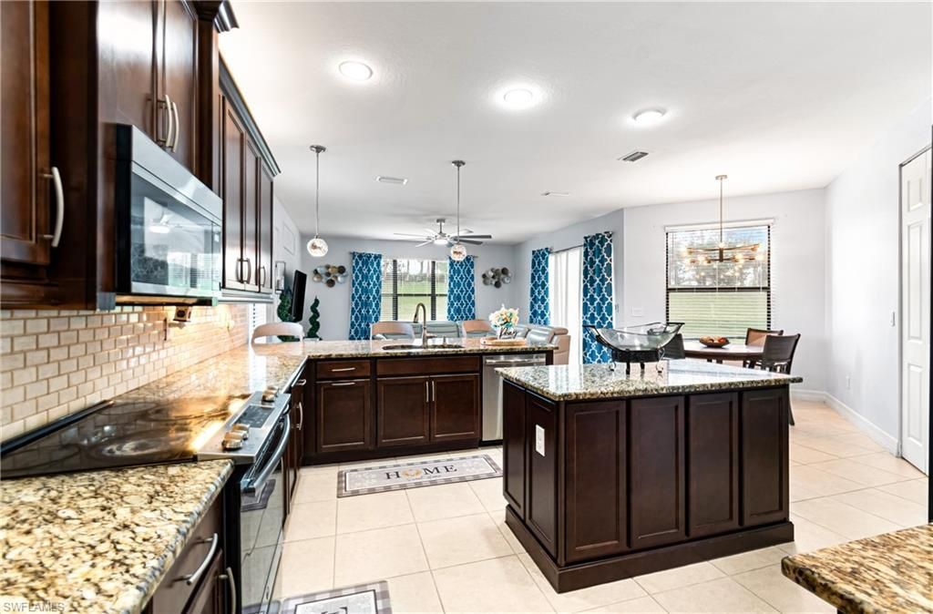 10143 Chesapeake Bay Dr, Fort Myers, FL 33913 Photo