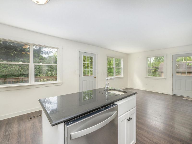 803 Winesap Circle, Howard, OH 43028 Photo 8